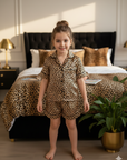 Pijama animal print model clasic din satin, pentru fete