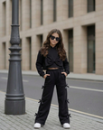 Trening din bumbac lila pentru fetițe cu pantalon evazat și fundițe - Sidney