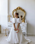 Rochie alba lunga eleganta cu trena, pentru fete - Mira
