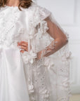 Rochie alba lunga eleganta cu pelerina din dantela pentru fete - Anastasia
