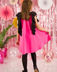Rochie din stofa roz cu volane si fundite negre pentru fetite - Anda