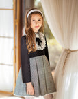 Rochie neagra vintage din stofa in carouri si dantela pentru fete - Anna