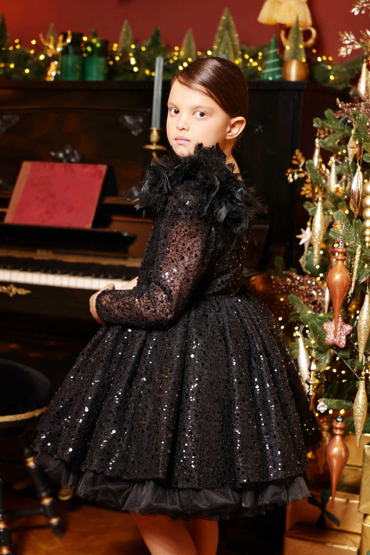 Rochie neagra eleganta din dantela cu paiete si fulgi naturali pentru fete - Rhea