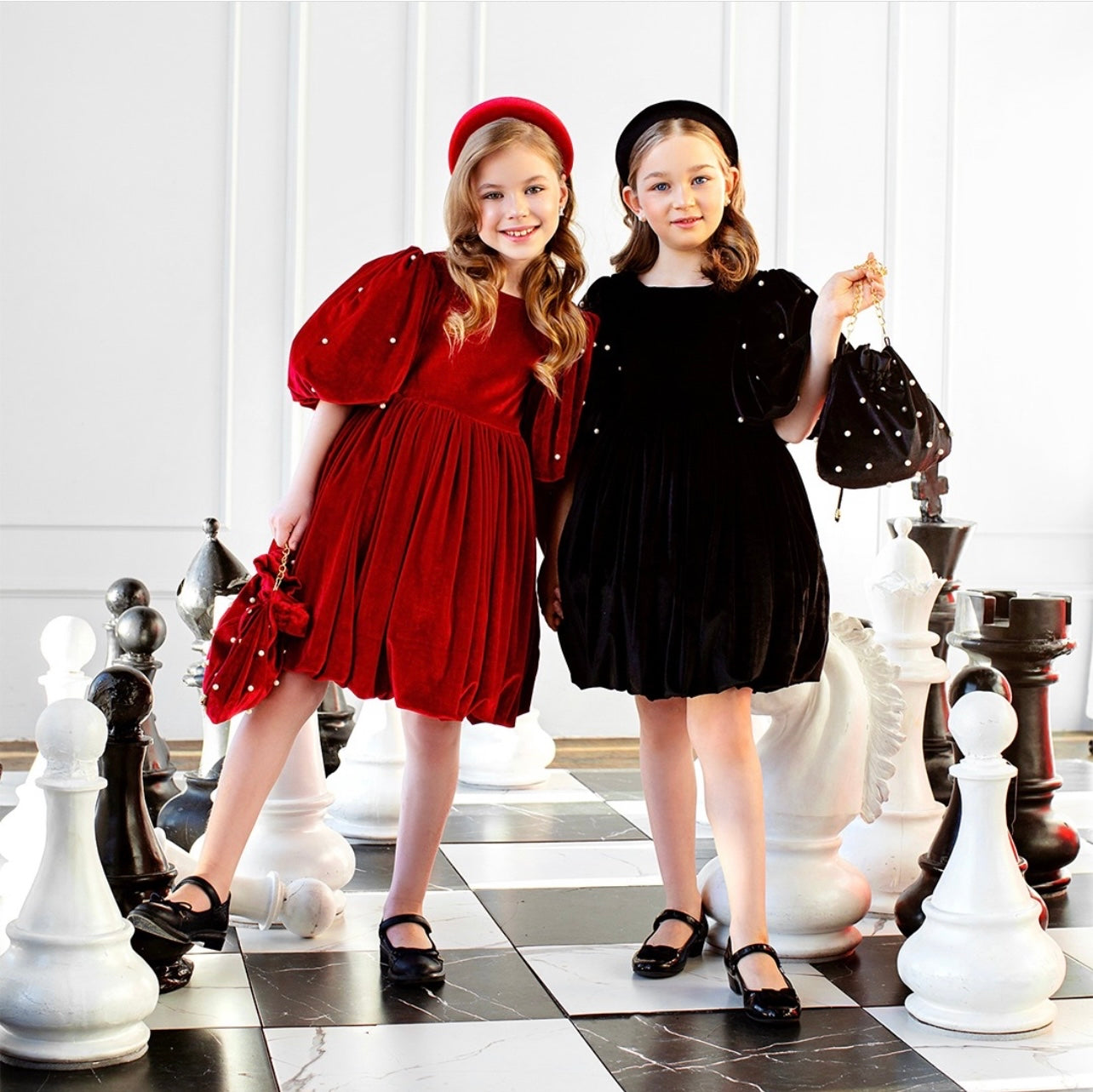 Rochie neagra eleganta din catifea pentru fete - Aziza