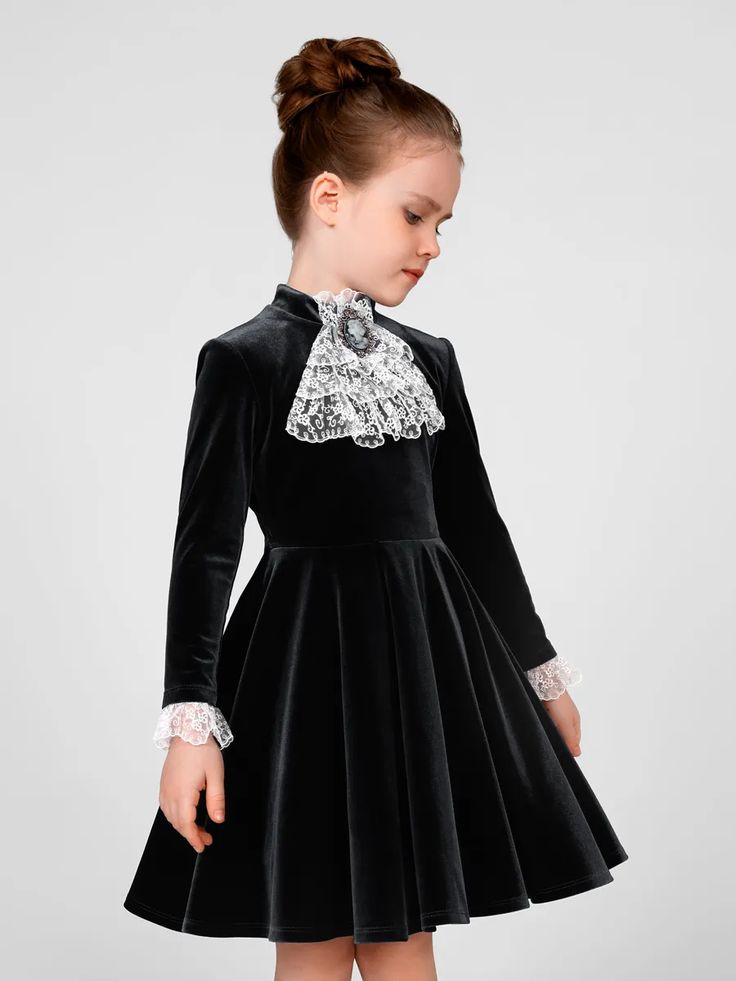 Rochie vintage neagra din catifea si dantela alba pentru fete - Timeea