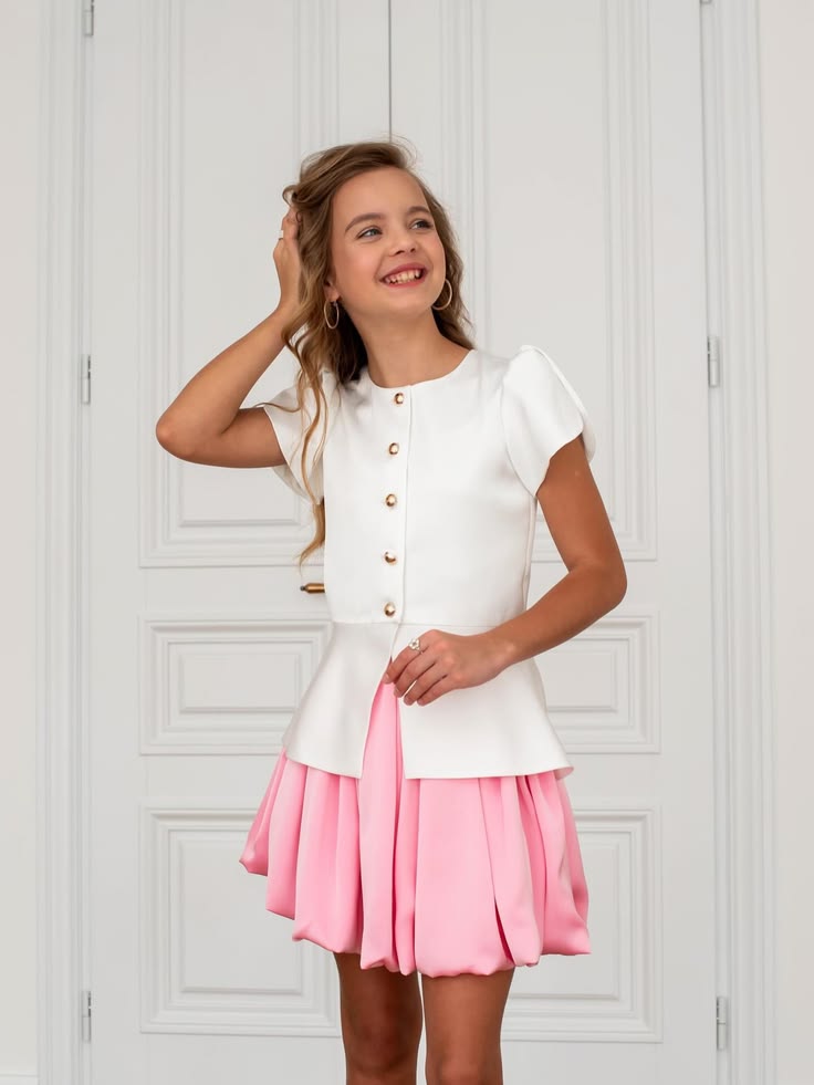 Compleu elegant din tafta cu fusta roz si sacou alb - Ines