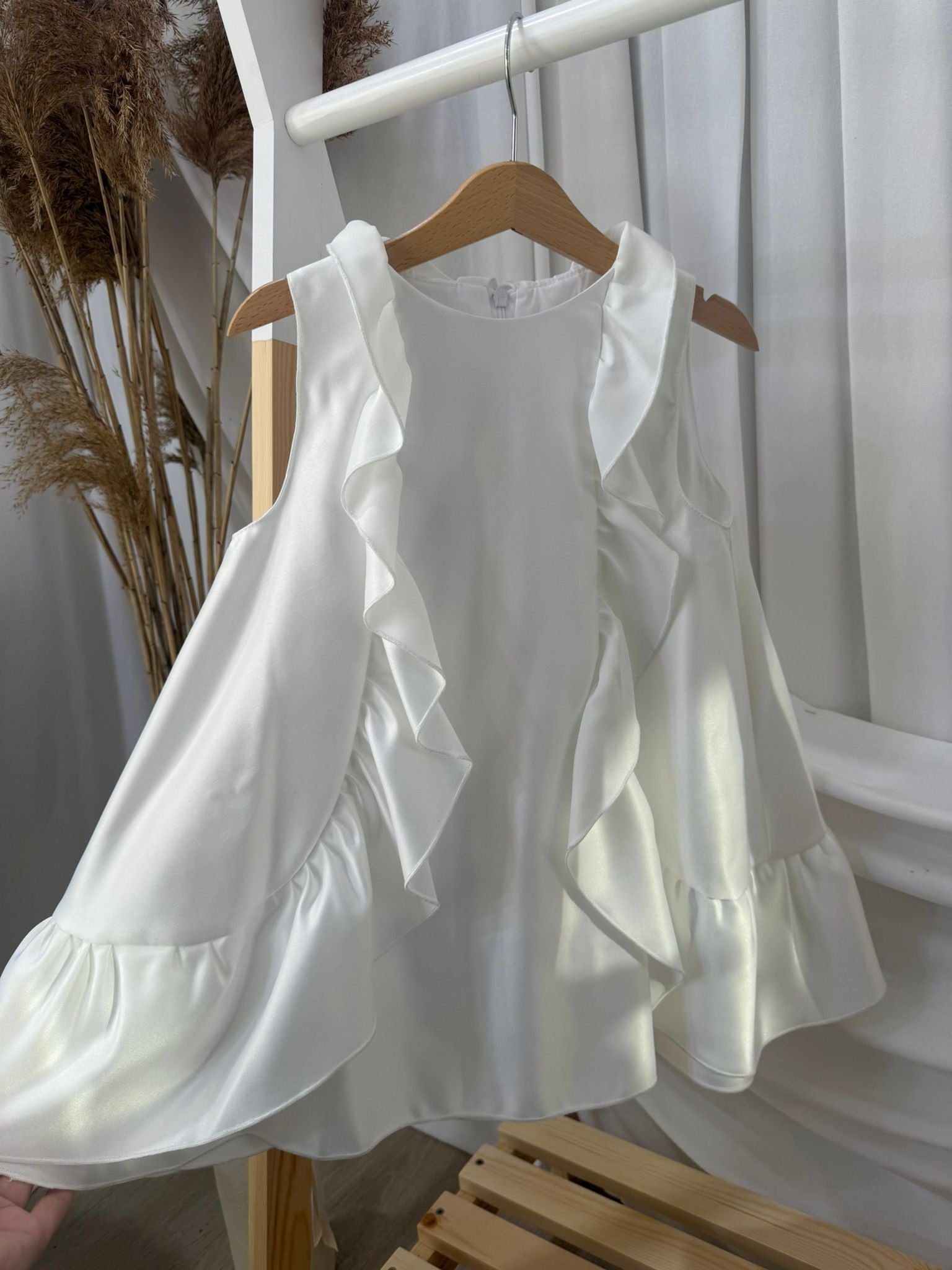 Rochie alba din tafta 3-4 ani (produs disponibil in stoc)