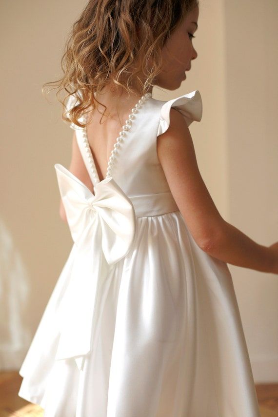 Rochie alba eleganta din tafta si perle pentru fete - Ofelia