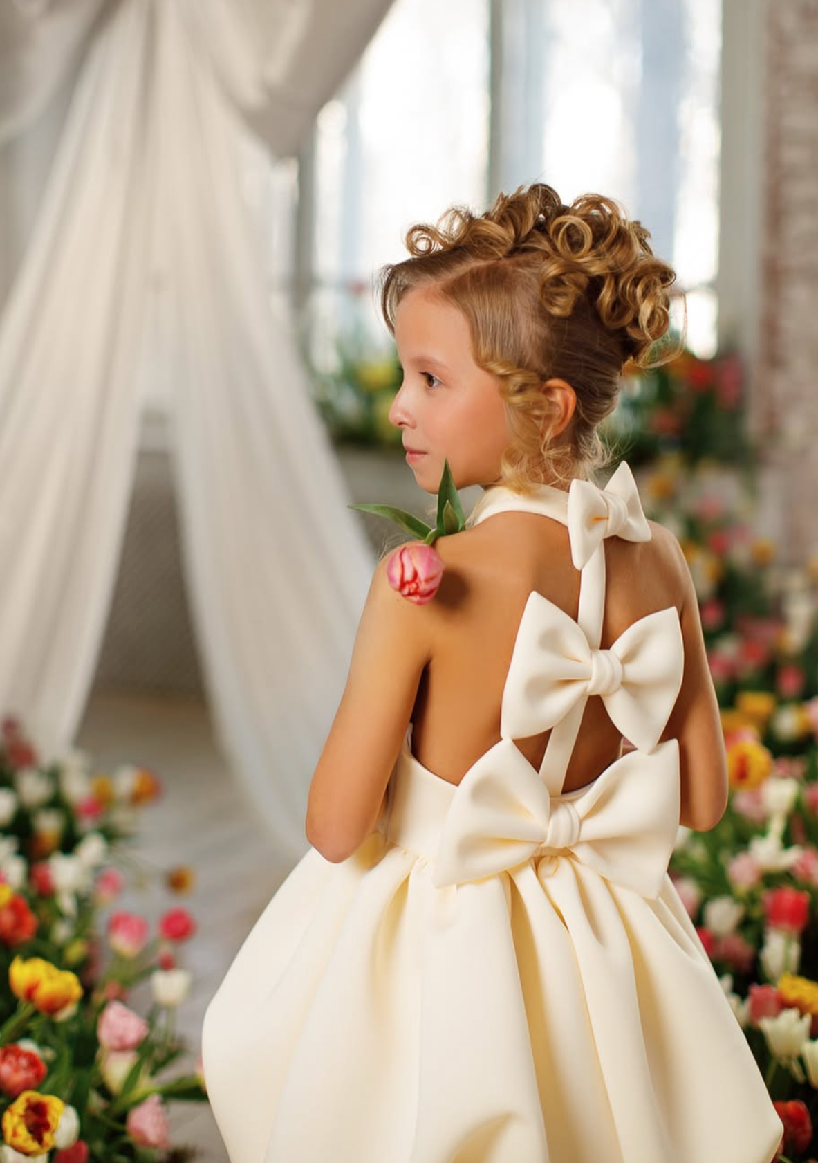 Rochie alba eleganta pentru fete, cu fundite din neopren - Dahlia