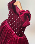 Rochie rosie eleganta din catifea accesorizata cu perle pentru fete - Isabel