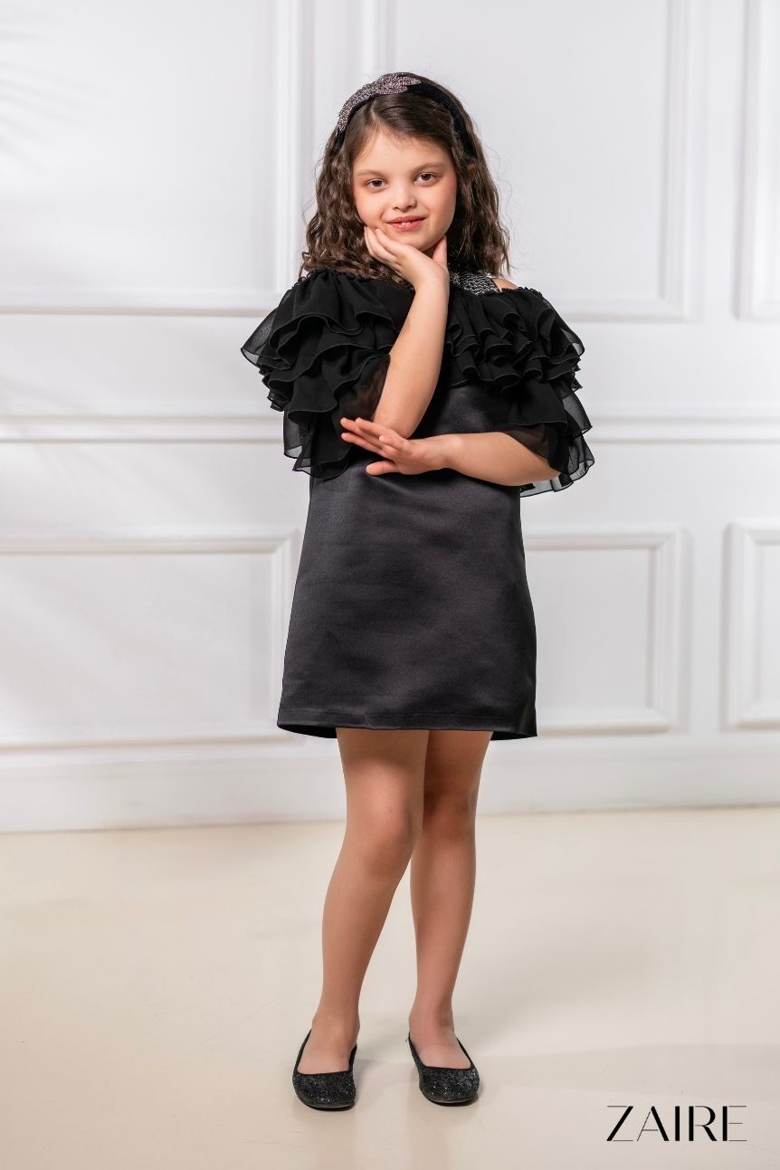 Rochie Neagra Eleganta fete cu volane - Lora