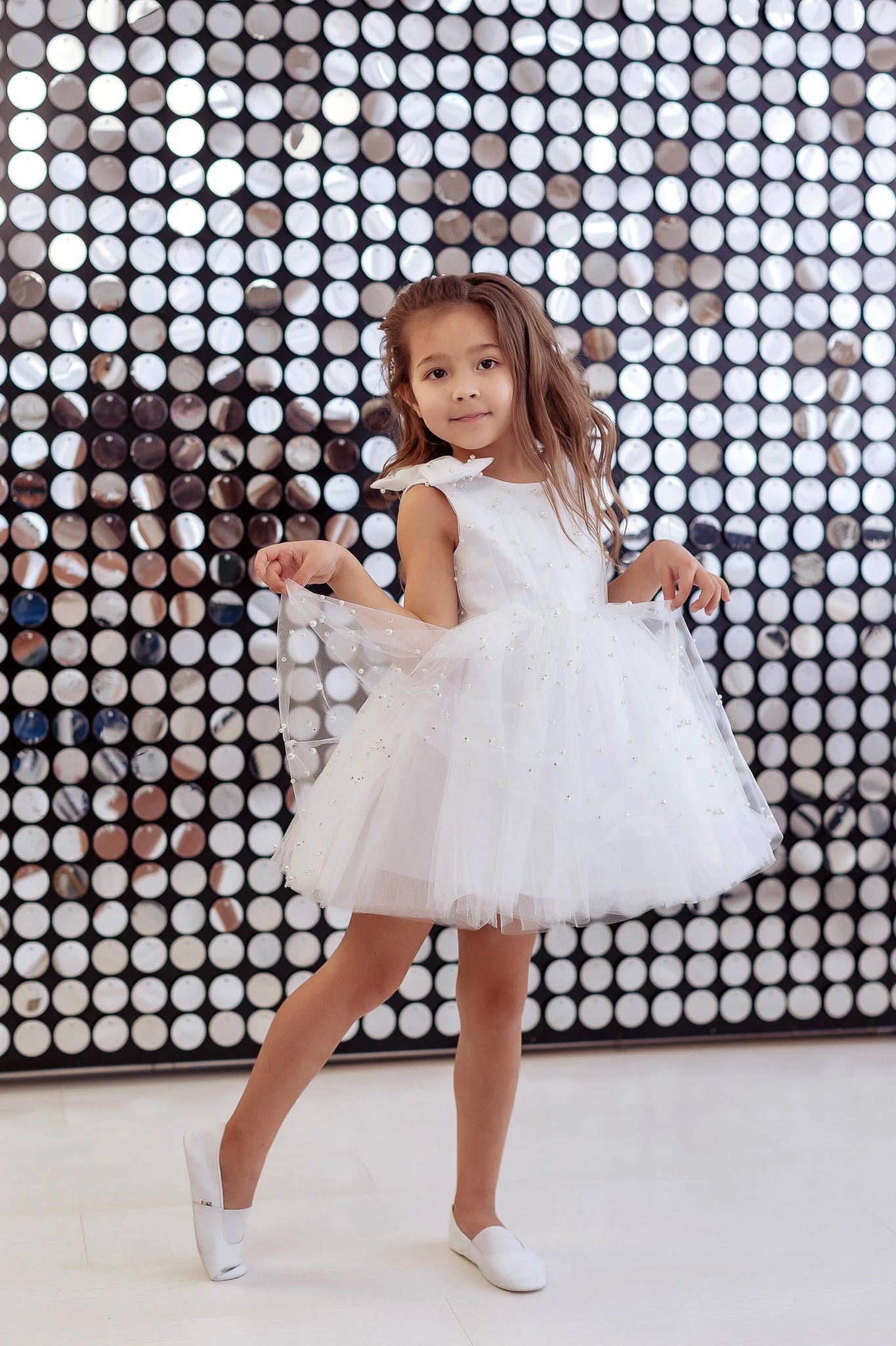 Rochie alba eleganta din tulle cu perle pentru fete - Lilly