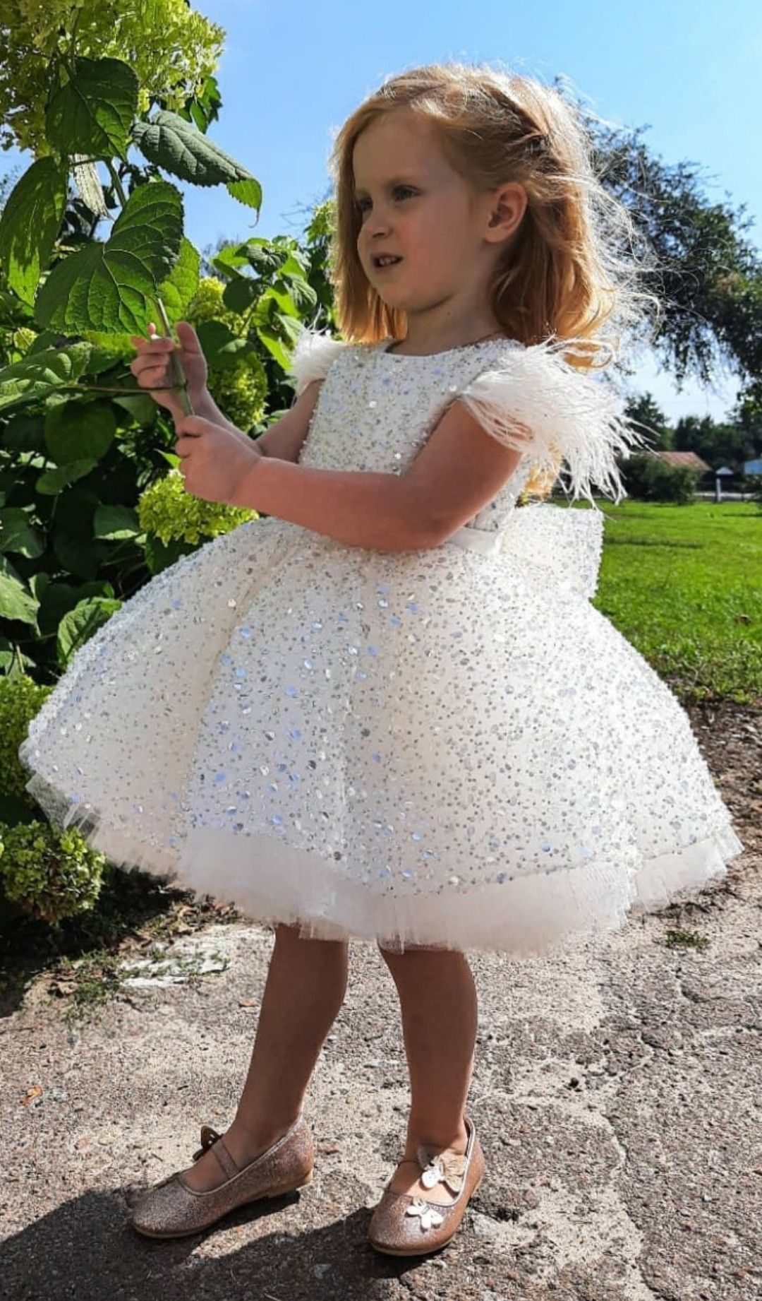 Rochie alba eleganta din dantela cu perle si paiete pentru fete - Nicole
