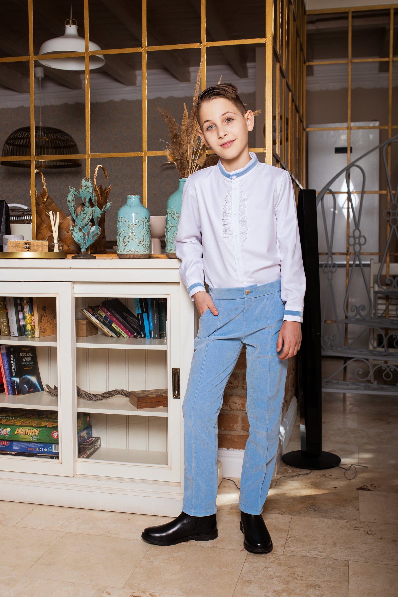 Pantaloni bleu eleganti din catifea pentru baieti - Liam - 0 | YEO